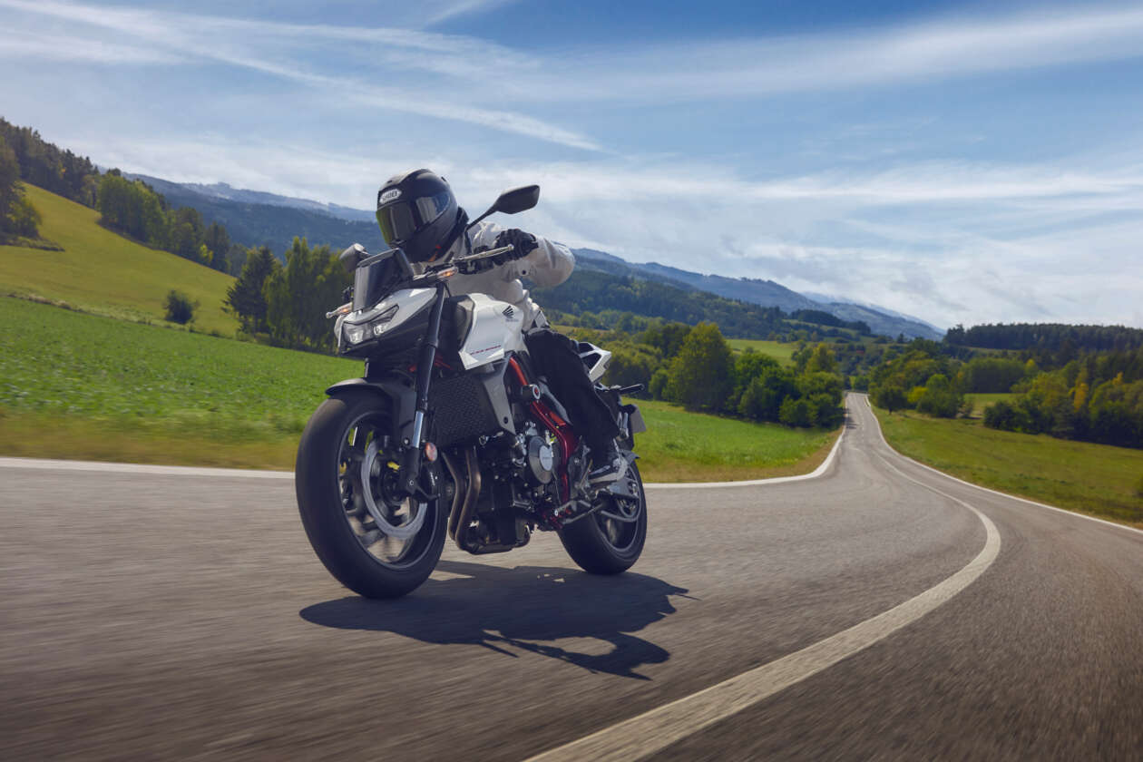 2025 CB750 Hornet