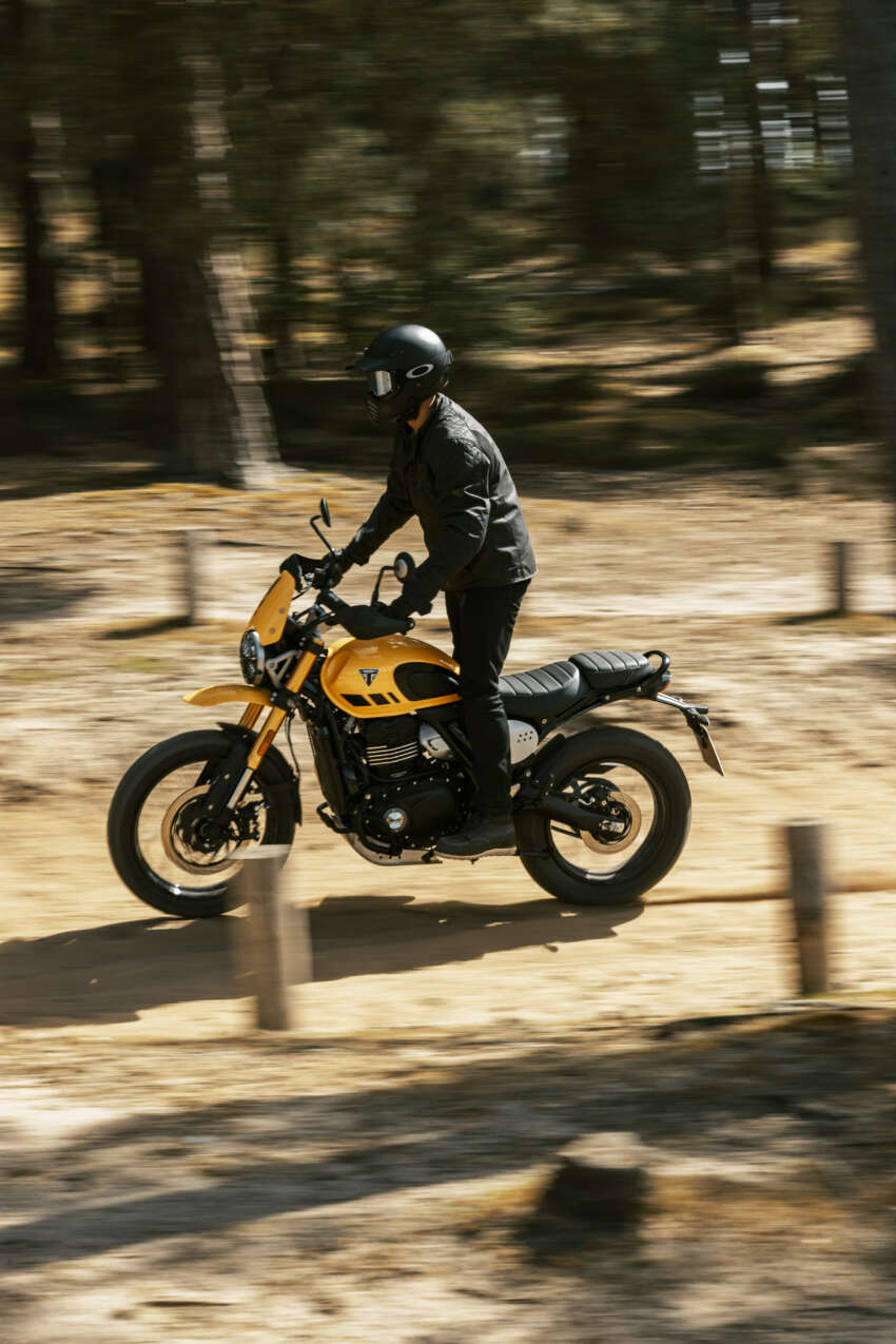 Triumph Scrambler 400 XC didedah – penampilan lebih lasak, rim spoked 19 inci depan dan 17 inci belakang 1938897