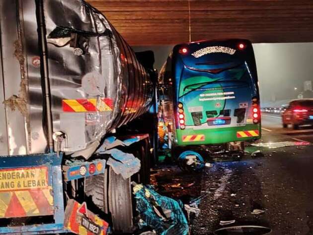 Lesen pemandu kenderaan komersil terlibat kemalangan digantung sementara menunggu siasatan