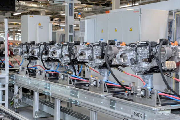 2026 BMW iX3 50 xDrive EV – 10% lighter, 40% less energy loss, 20% less costs compared to predecessor