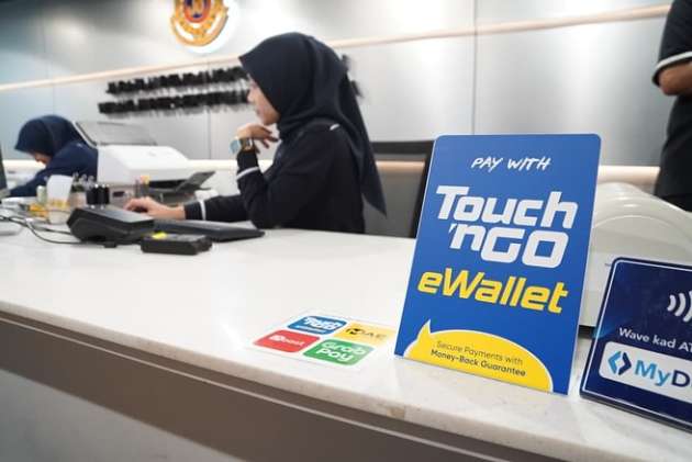 JPJ kini sediakan transaksi guna e-dompet di semua kaunter di seluruh negara – TnG, GrabPay, MAE, Boost