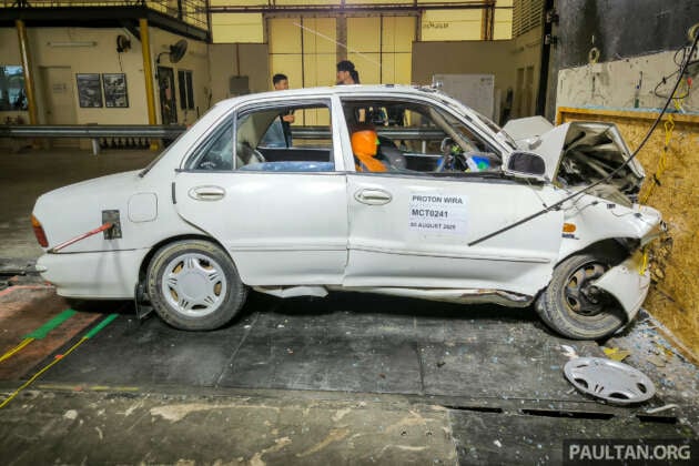 Apa jadi kalau kereta era 90’an diuji dalam makmal terkini? ASEAN NCAP uji Proton Wira 1.5 1993!