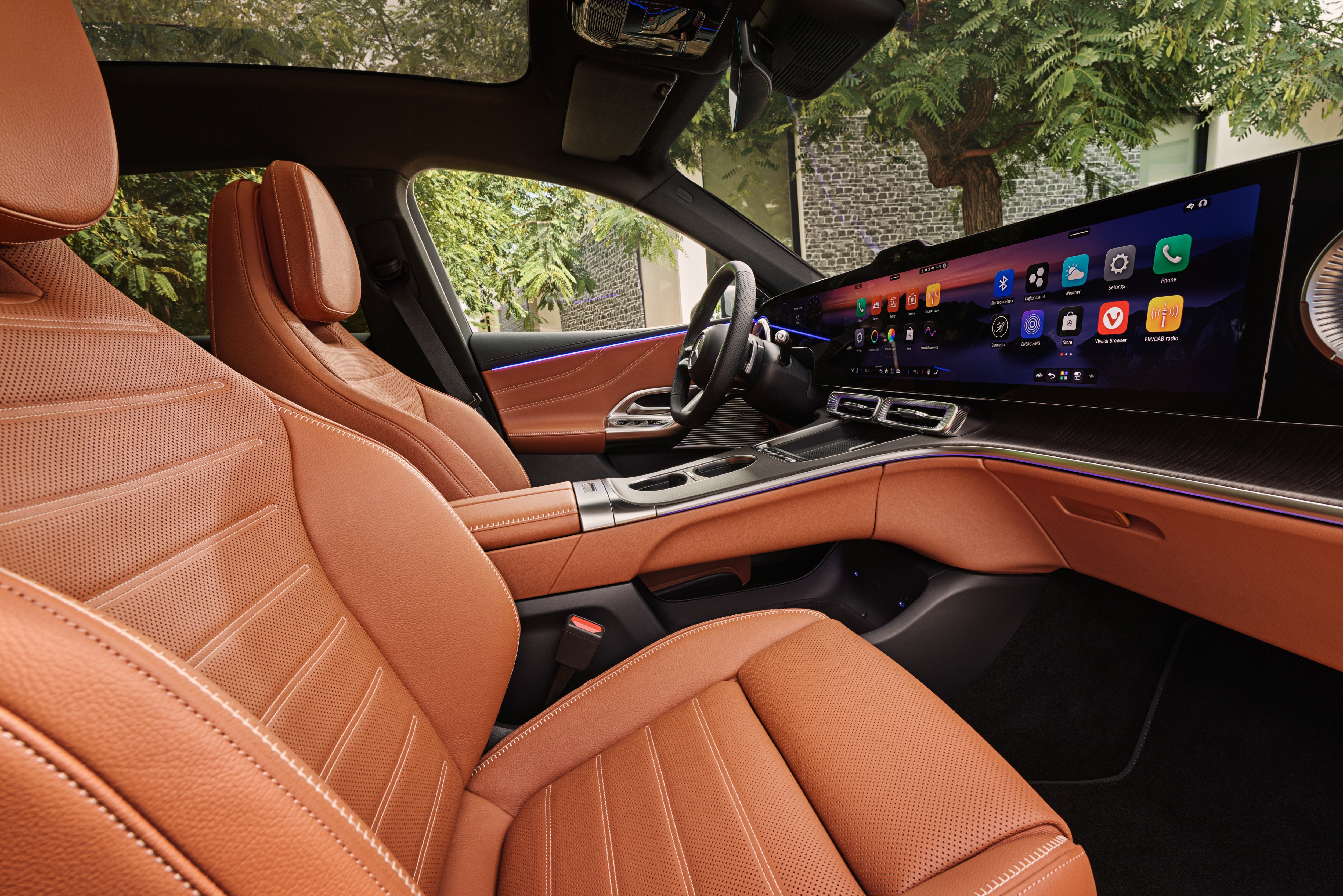 2026 Mercedes-Benz GLC with EQ Technology Debut-21 2026 Mercedes-Benz GLC avec EQ Technology débuts-21