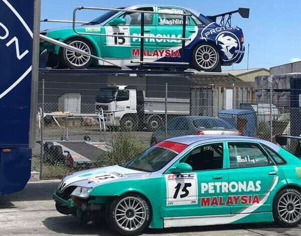 Lima buah kereta lumba Proton Waja BTCC kini sedang dijual di New Zealand, harga bermula RM85k!