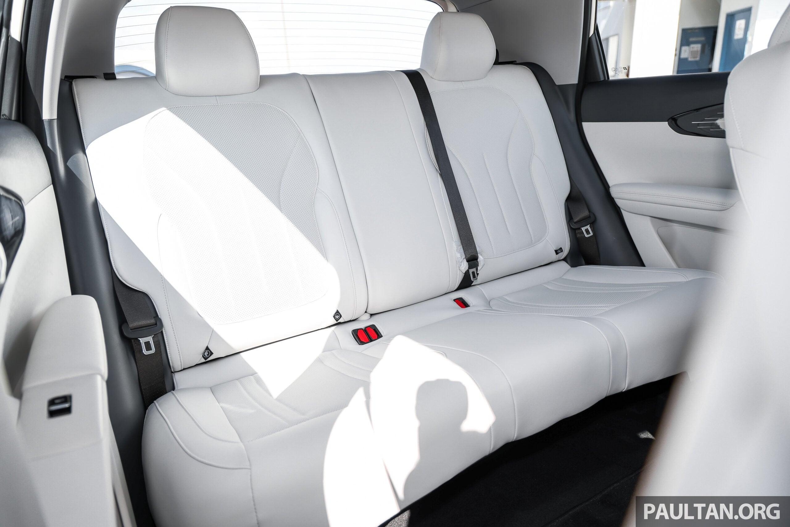 2025-Proton-eMas5-Preview-Drive-Malaysia-Interior-71_BM