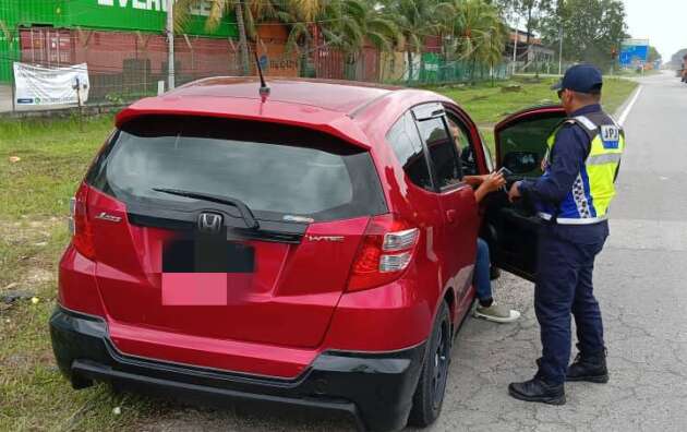 JPJ Johor sita Honda Jazz disyaki kereta klon – dipandu PEWA, tiada lesen memandu, cukai jalan