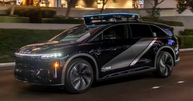 Lucid Gravity 6-passenger robotaxi unveiled at CES 2026 – to enter service in San Francisco, US this year