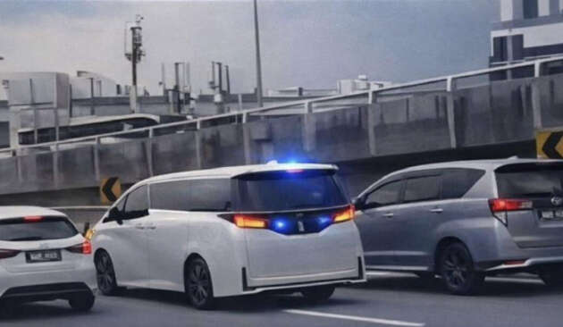Toyota Alphard guna siren dan beacon rupa-rupanya kenderaan kementerian, dapat kelulusan JPJ – JSPT