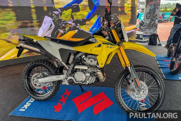 Suzuki DR-Z 4S, DR-Z 4SM dilancar di Malaysia – enjin satu silinder 398 cc 38 PS, mod tunggangan, TC, ABS