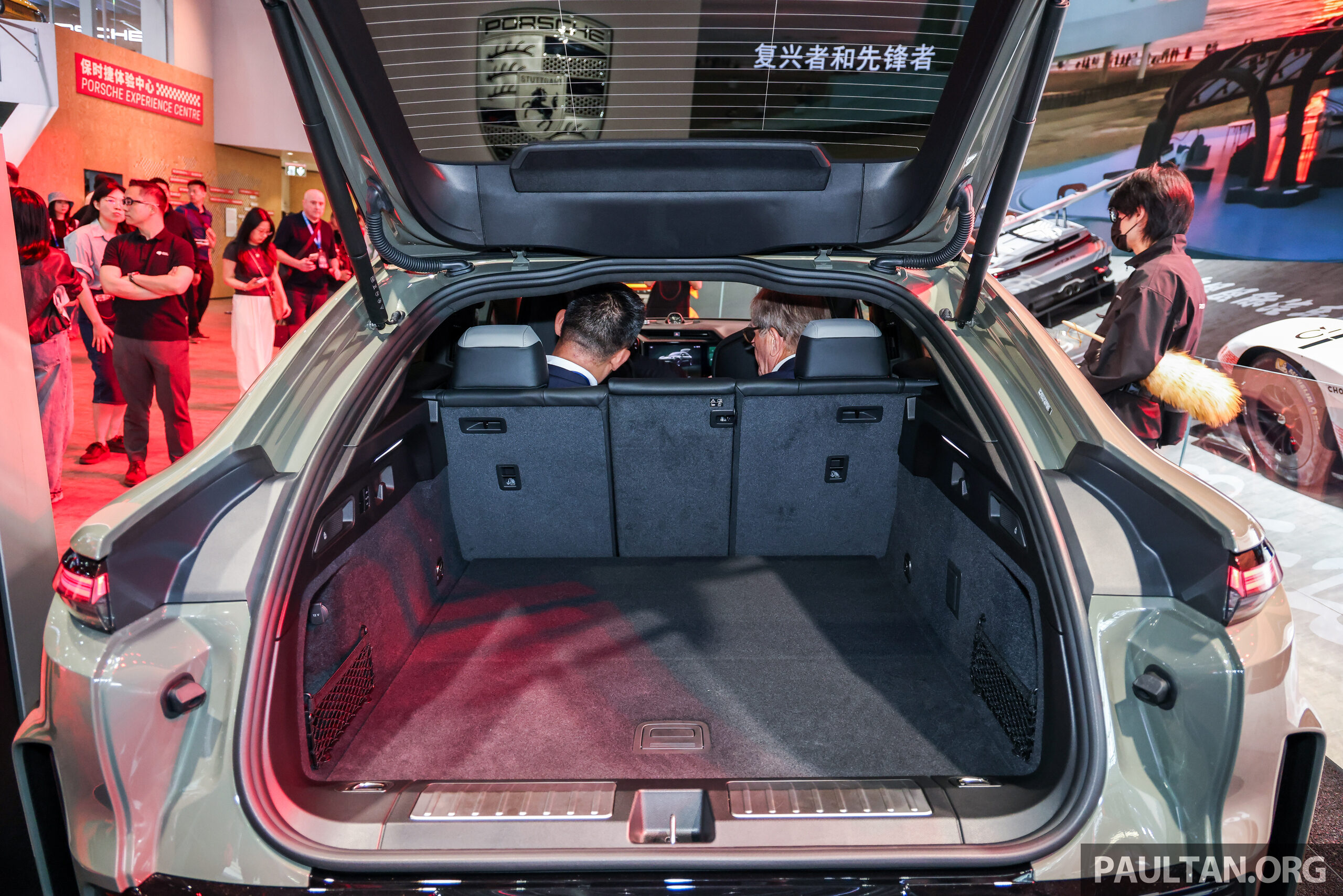 2026-AutoChinaBeijing-Porsche-Cayenne-Coupe-Electric-14