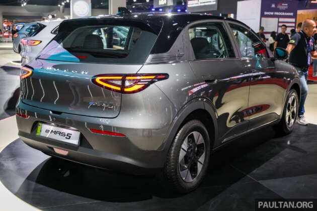 Proton eMas 5 CKD shown in Malaysia – new tonneau cover also for current owners, still 325 km, fr RM57k