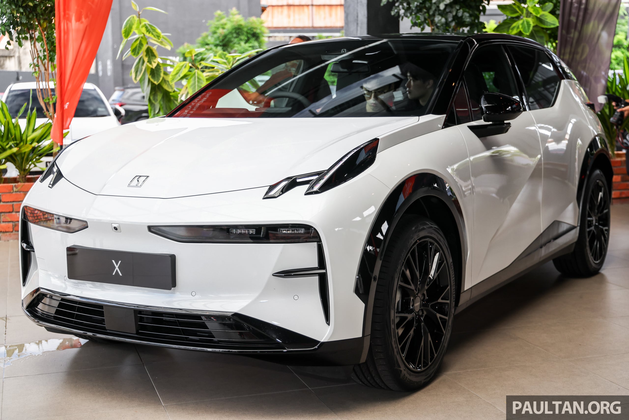 2026 Zeekr X launched in Malaysia - Premium RWD and Flagship AWD, longer range; fr RM159k-RM176k - paultan.org