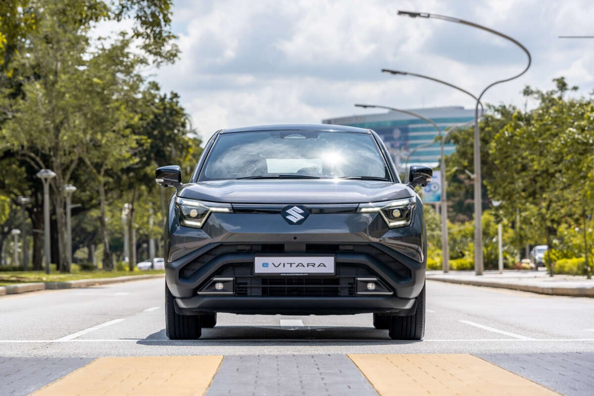 Suzuki eVitara press exterior 3
