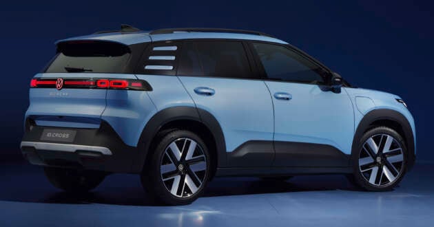 Volkswagen ID. Cross – compact crossover EV with up to 52 kWh battery, 105 kW DC; 427 km range WLTP