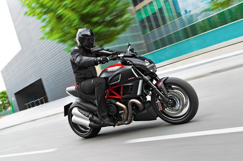 Ducati Malaysia introduces the Diavel and Monster Art 118098