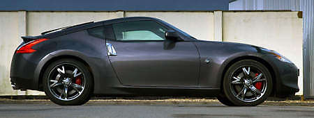 Nissan 370Z Black Edition – only cosmetics