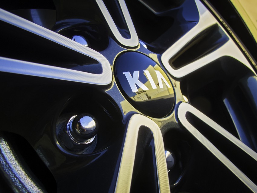 Kia Forte YD: USDM car debuts in LA, more details 143346