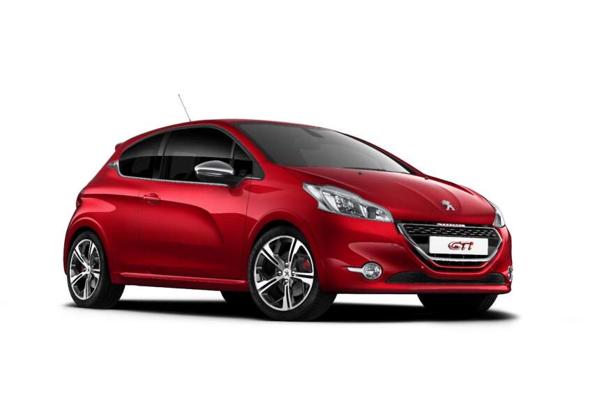 Peugeot 208 GTi: production model pictures released, on sale in the UK next spring 128658
