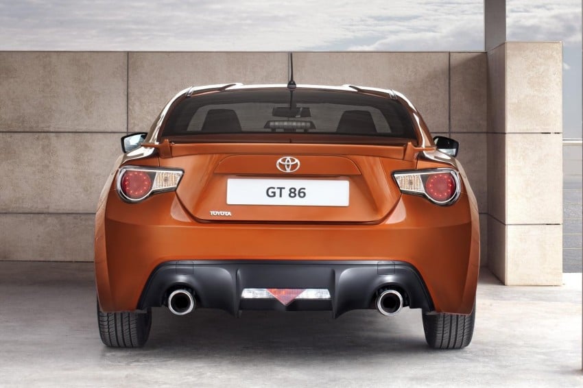 Toyota GT 86 all set for world debut in Tokyo 78148