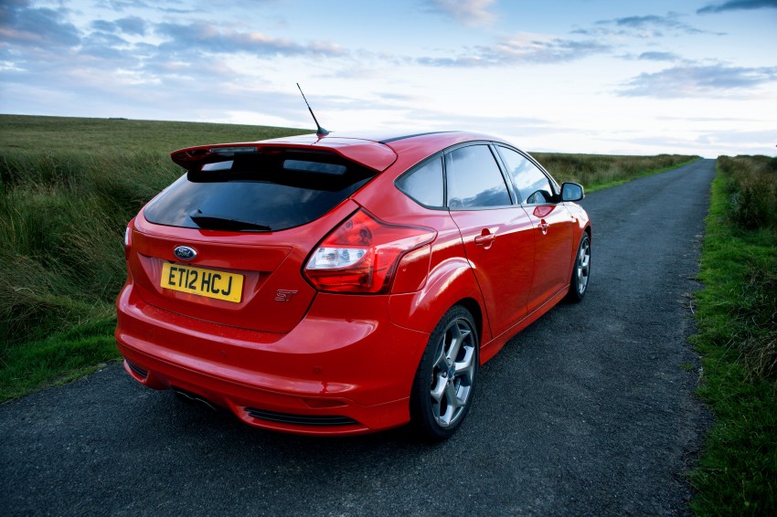 Ford Focus ST debuts, in five-door and estate forms 131063