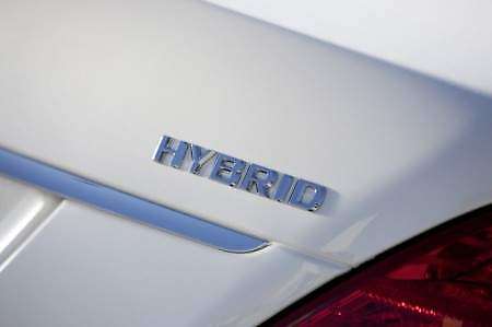 Next generation S-Class to go all-hybrid?