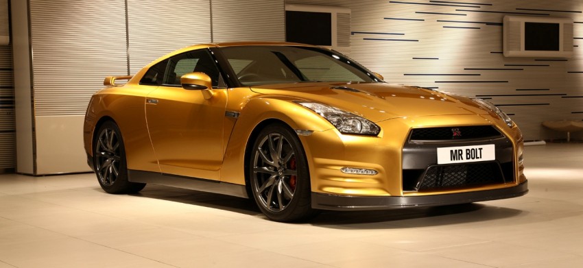 Usain Bolt inspires one-off gold-painted Nissan GT-R 135786