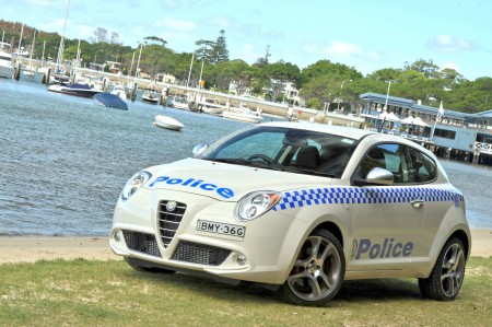 Sydney cops use Alfa MiTo patrol car to “attract attention”