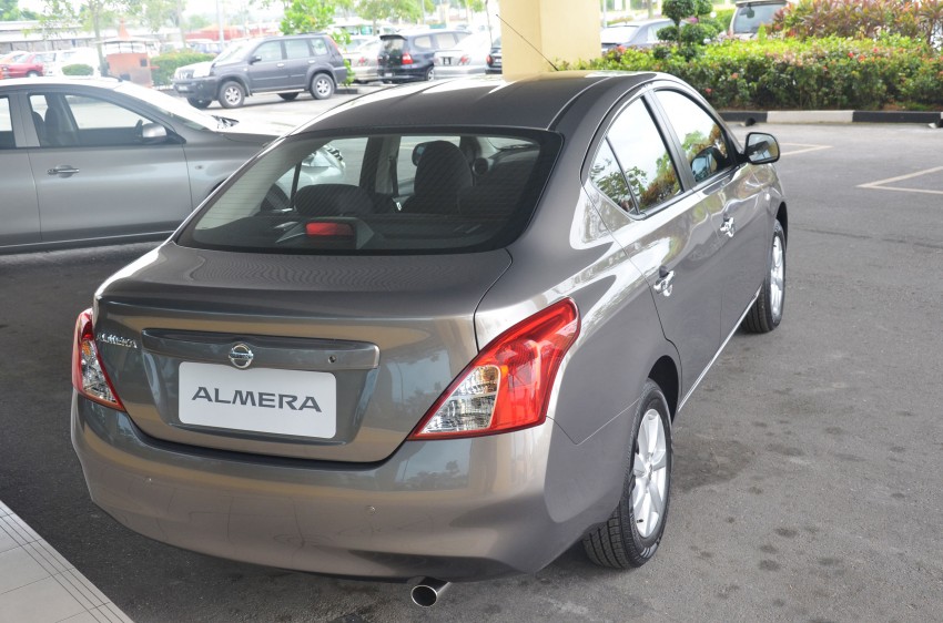 Nissan Almera previewed: a short drive on a test track 128971