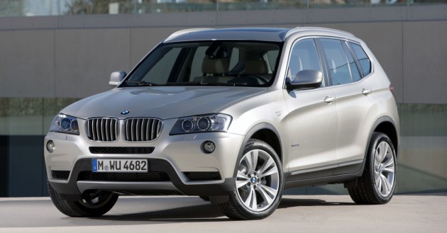 BMW X3 now comes with rear wheel drive sDrive18d