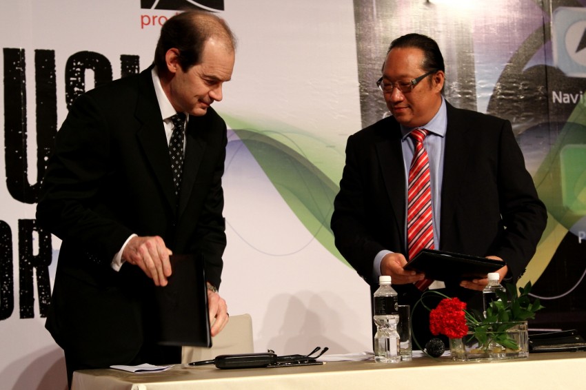 Clarion and Prodigium Mobile sign MoU for in-car DRM-free MP3 music store in Malaysia – 18,000,000 songs! 100150