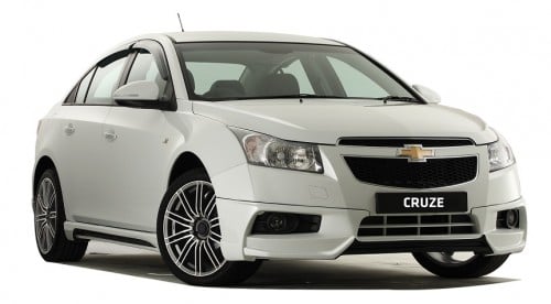 CruzeSE_Front Chevrolet Cruze Special Edition: 300 units, from RM97,888