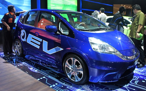 Honda Fit EV – live gallery and video from IIMS 2011