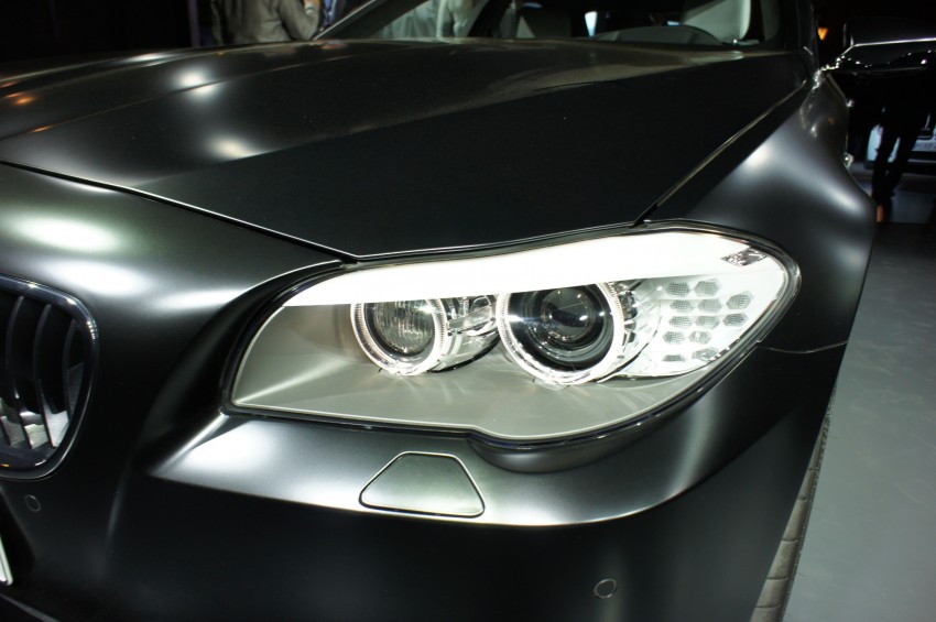F10 BMW M5 showcased in Frozen Black matte paintjob 71963