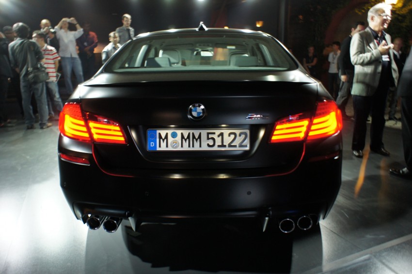 F10 BMW M5 showcased in Frozen Black matte paintjob 71960