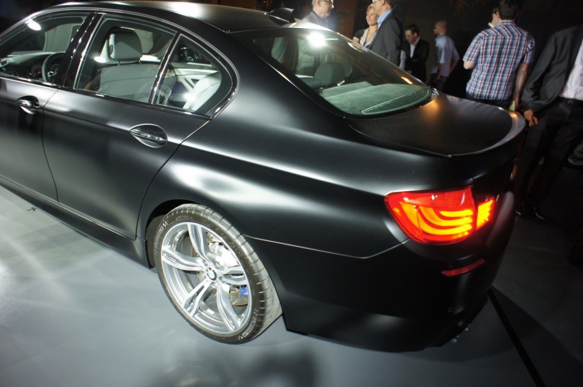 F10 BMW M5 showcased in Frozen Black matte paintjob 71959