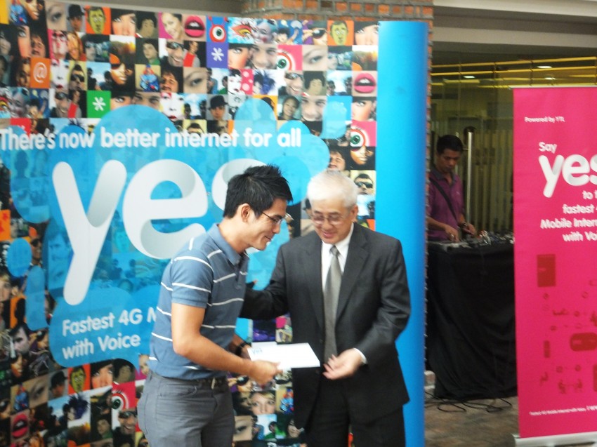 Engineer wins nation’s first 4G internet car, courtesy of Yes and Proton’s Facebook contest 125374