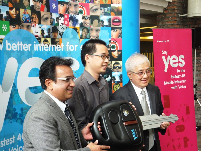 Engineer wins nation’s first 4G internet car, courtesy of Yes and Proton’s Facebook contest 125383