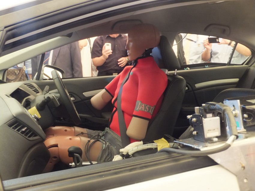 VIDEO: Honda Civic side impact crash test at 50 km/h 152211