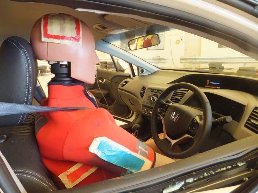 VIDEO: Honda Civic side impact crash test at 50 km/h 152222