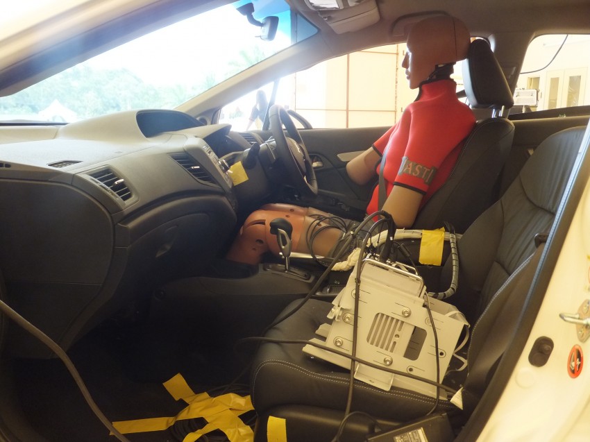 VIDEO: Honda Civic side impact crash test at 50 km/h 152223