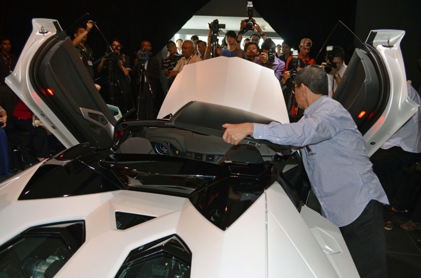 Lamborghini Aventador LP700-4 Roadster previewed in Malaysia – 18 months wait list, from RM3 million 142077