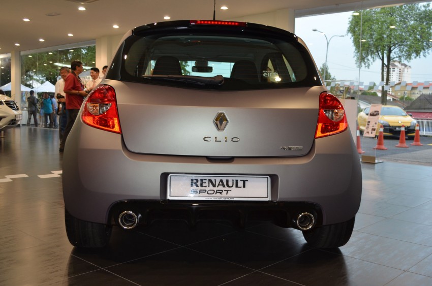 Renault Clio R.S “Ange & Démon” rolls in – RM199k 110801