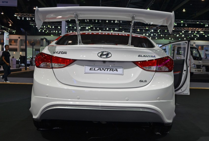 Thai Motor Expo – Hyundai Elantra gives you wings! 144292