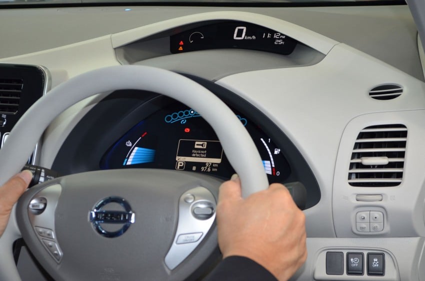Nissan Leaf driven around the block – you can try it too! 104565
