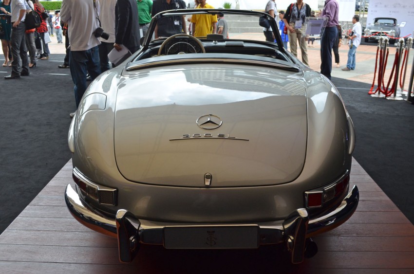 GALLERY: Five generations of the Mercedes-Benz SL 140470