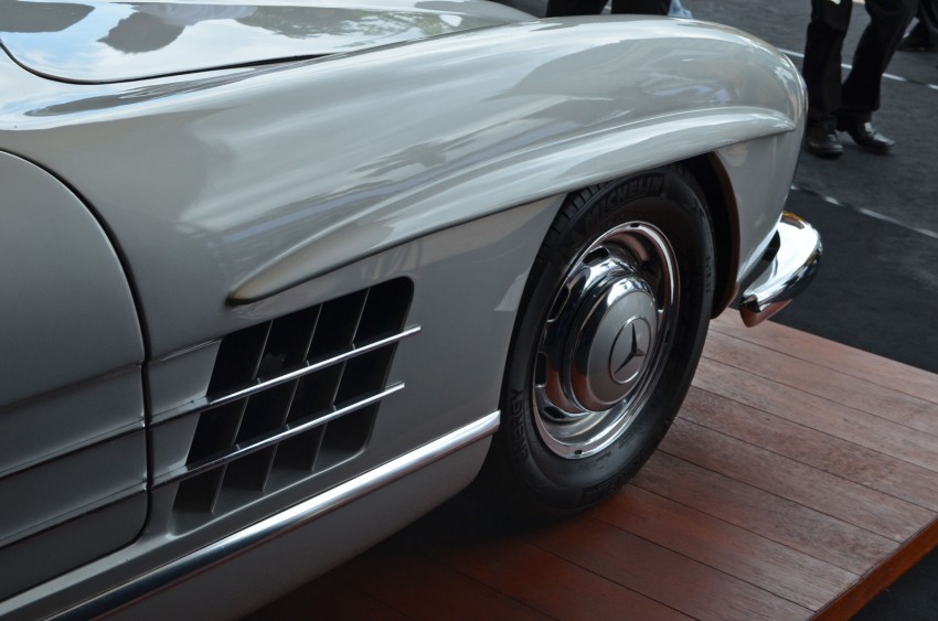 GALLERY: Five generations of the Mercedes-Benz SL 140471