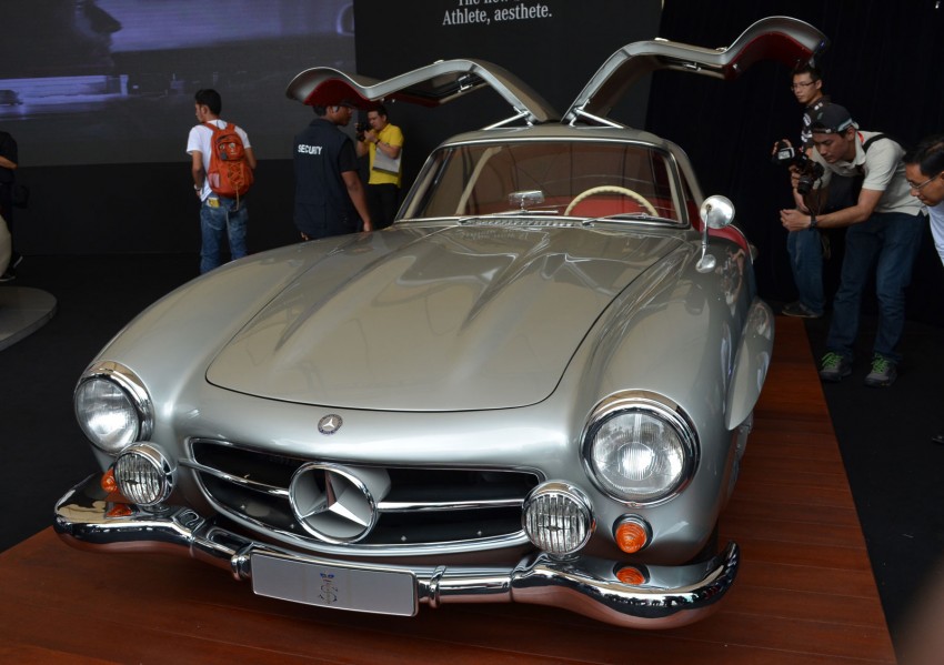 GALLERY: Five generations of the Mercedes-Benz SL 140473