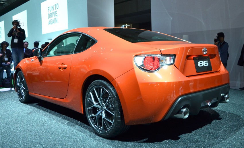 Tokyo 2011 Live: Toyota GT 86 Coupe unveiled! 78323