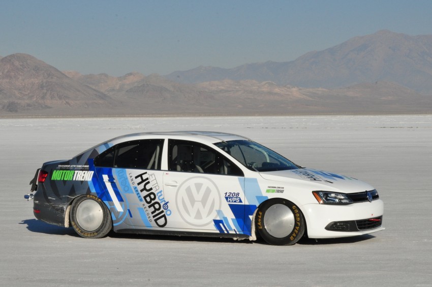 Volkswagen Jetta Hybrid sets land speed record 135321