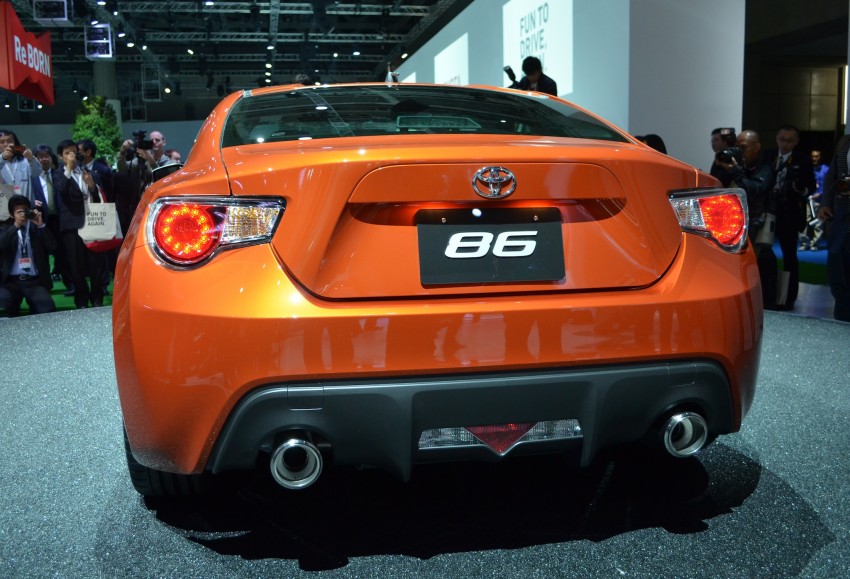 Tokyo 2011 Live: Toyota GT 86 Coupe unveiled! 78326